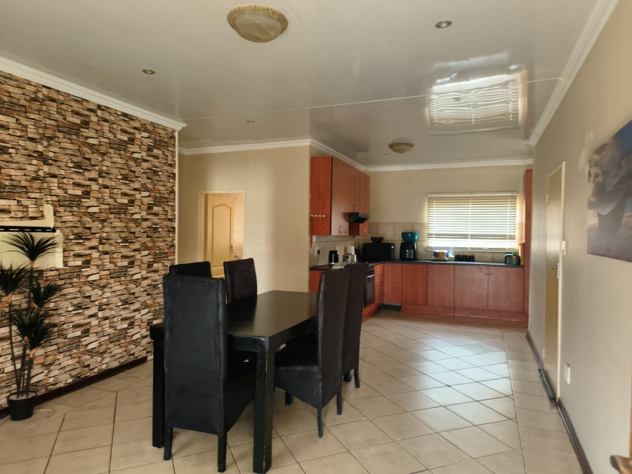 2 Bedroom Property for Sale in Flamwood North West